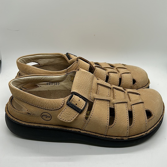 Birkenstock Footprints Tan Buckle Sandals Shoes **Size 38/Size 7-7.5** 🌸🌸 - Picture 3 of 10